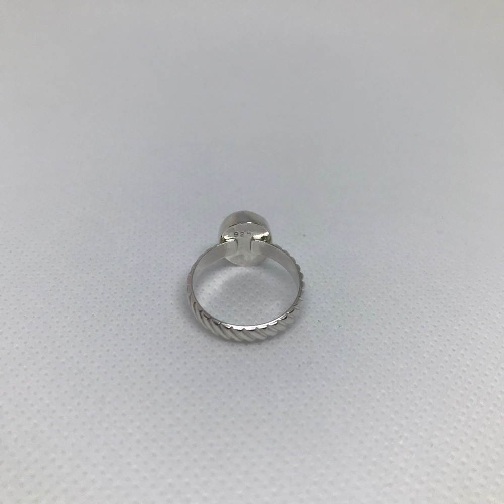 3.95Ct Peridot Ring Handmade - Picture 4 of 4